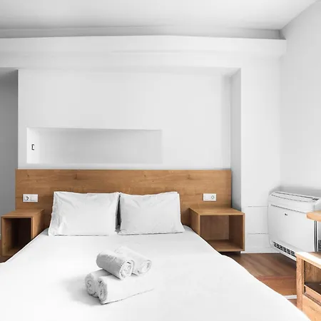 Civique, Nilie Hospitality Mgmt * Thessaloniki