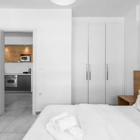 Civique, Nilie Hospitality Mgmt Thessaloniki